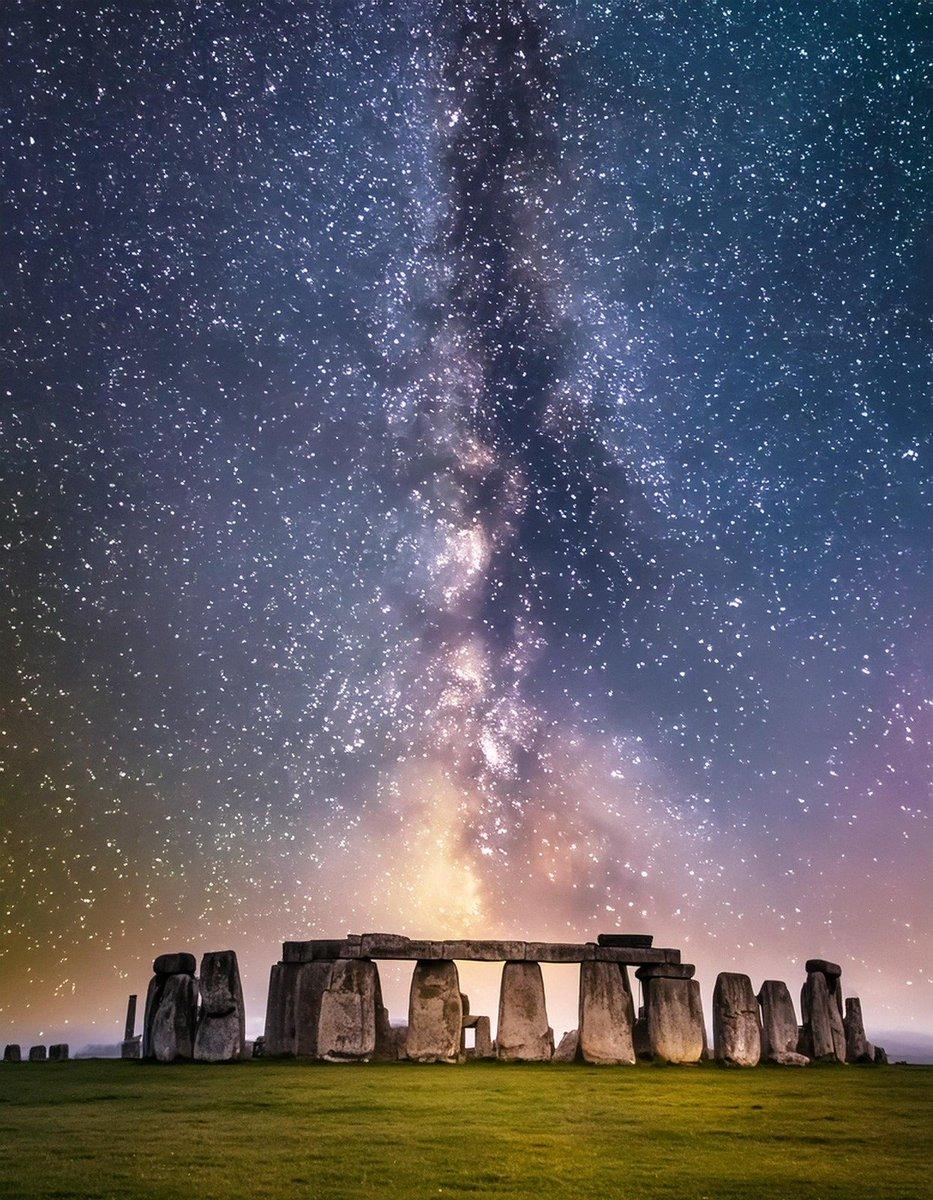 Stonehenge , United Kingdom.jpg